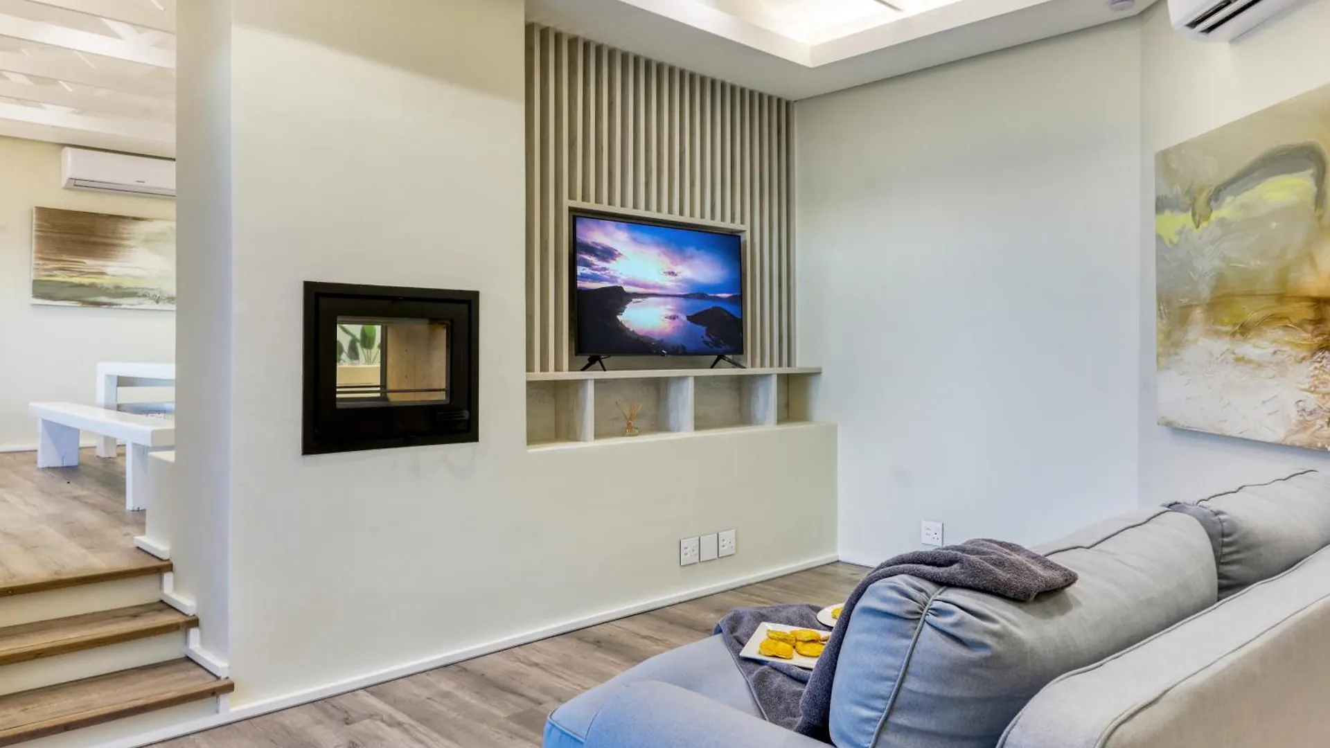 Two Views Villa - 8 Bedrooms, Camps Bay, Ocean Views, Pools Le Cap