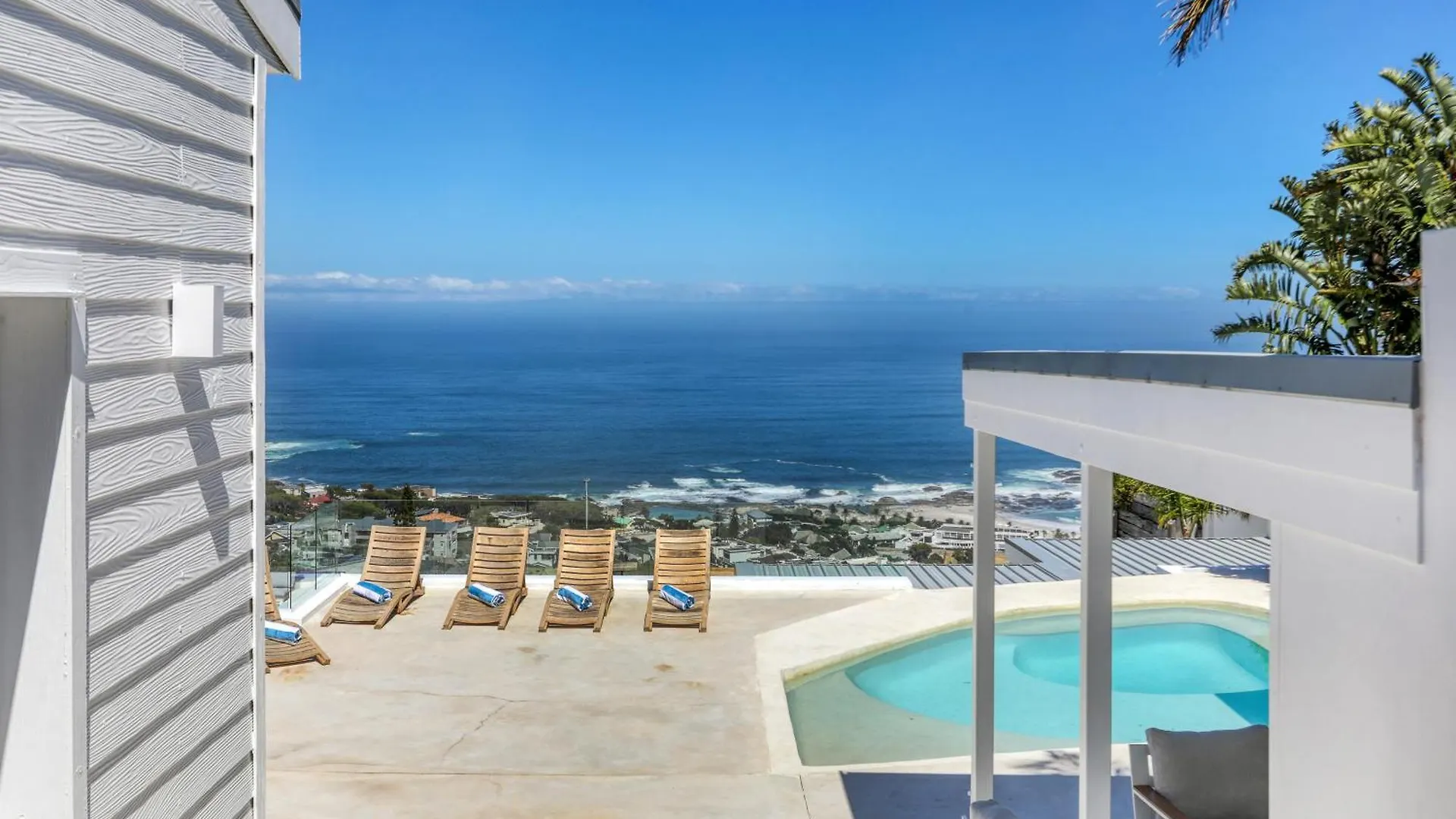 Two Views Villa - 8 Bedrooms, Camps Bay, Ocean Views, Pools Le Cap