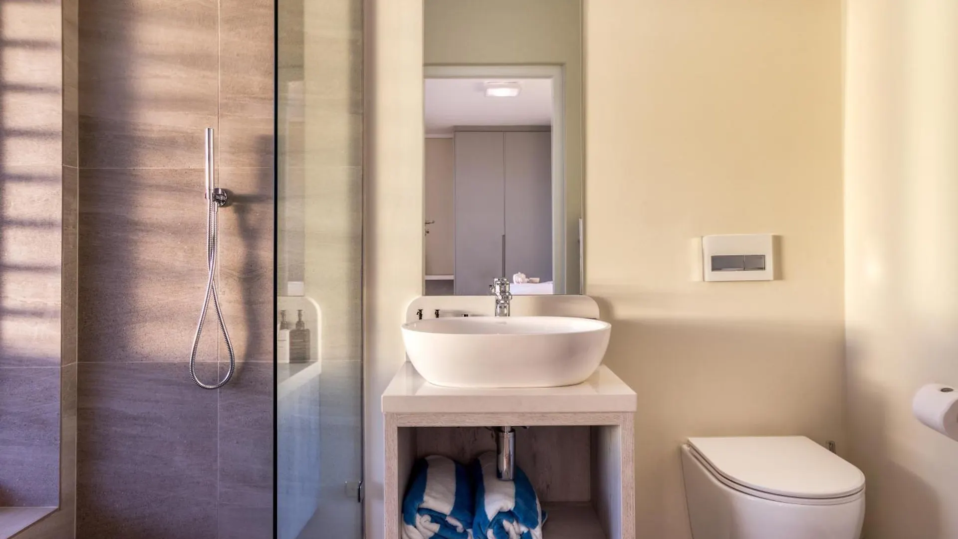 Two Views Villa - 8 Bedrooms, Camps Bay, Ocean Views, Pools Le Cap