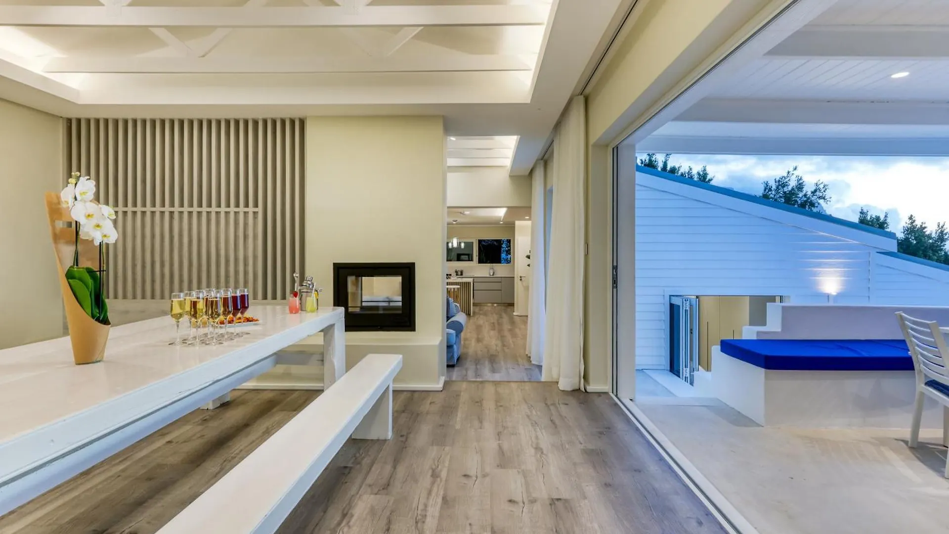 Two Views Villa - 8 Bedrooms, Camps Bay, Ocean Views, Pools Le Cap Afrique du Sud